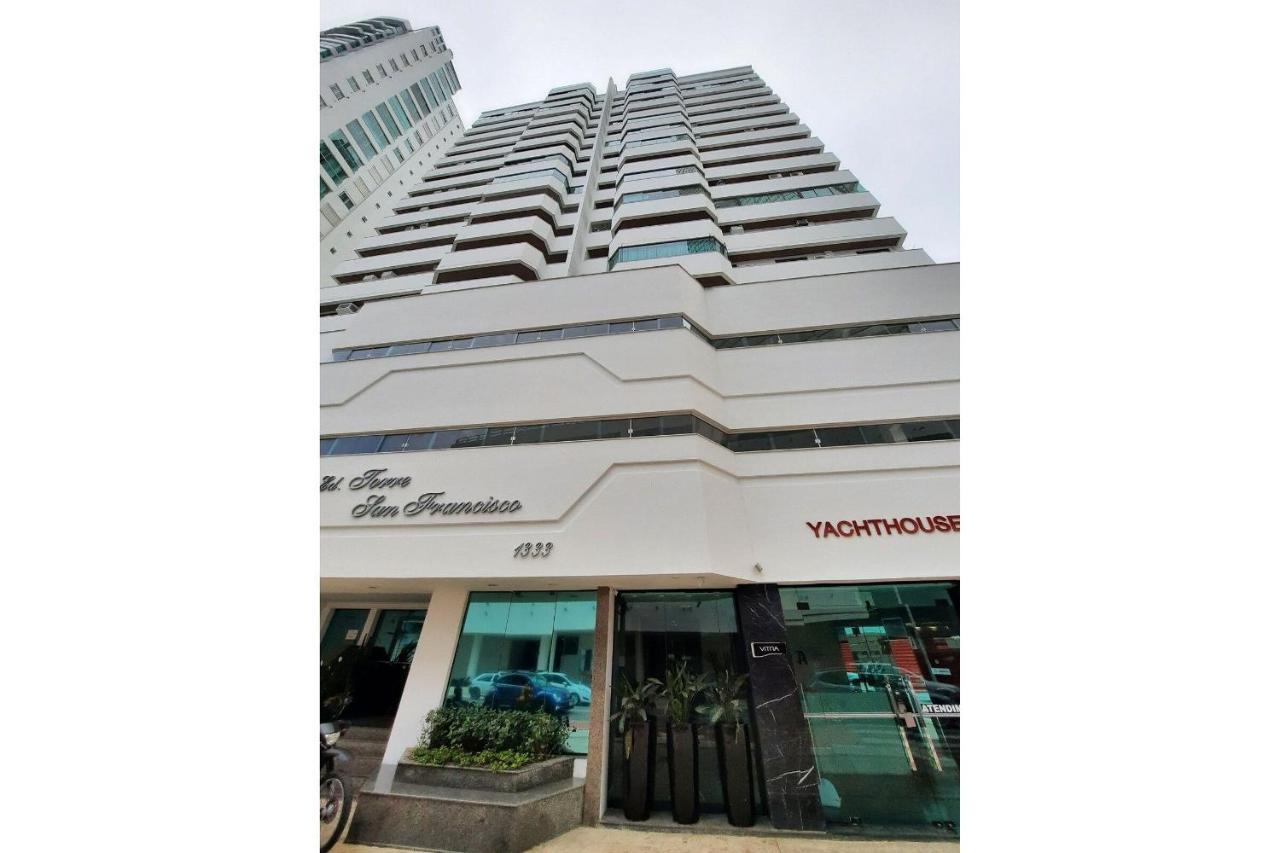 3 SUITES LINDA VISTA DA ORLA DE BC a 50M da PRAIA Balneario Camboriu Exterior foto